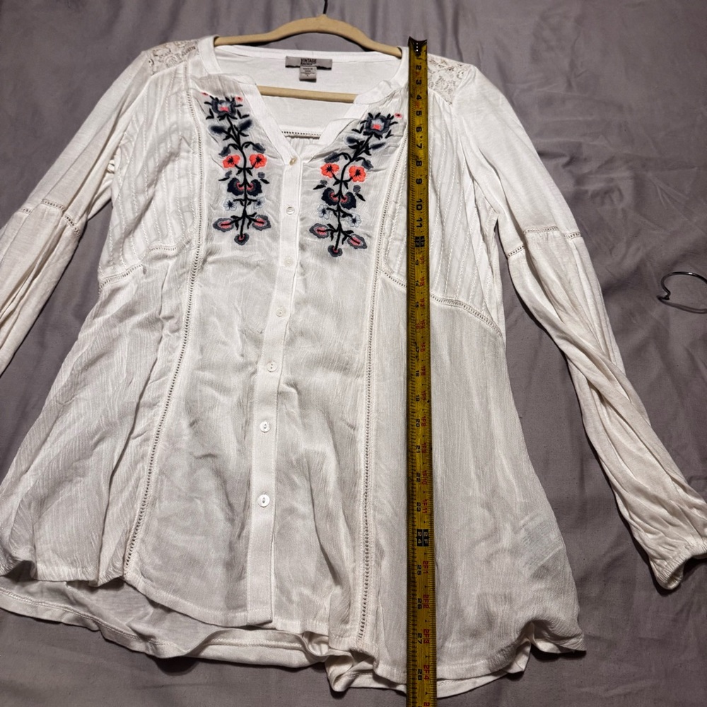 Vintage American Women’s Long Sleeve Size Small Embroidery Floral Blouse - Picture 8 of 9